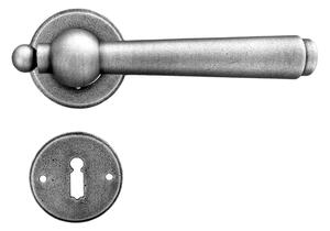 GALBUSERA Kovaná kľučka na dvere model 2901, rozetové kovanie, BB/PZ/WC