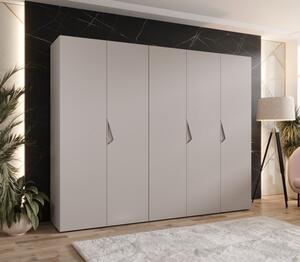 Široká šatníková skriňa 250 cm AMARIS 1 - kašmír / kašmírové úchyty