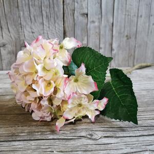 Hortenzia bledoružová umelý kvet 50cm