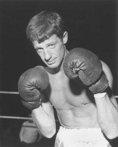 Fotografia Jean Paul Belmondo on Set of Film Magnet of Doom