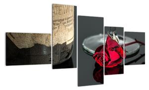 Červená ruža na stole - obrazy do bytu (Obraz 150x85cm)
