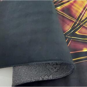 Čierny koberec s výrazným vzorom Šírka: 60 cm | Dĺžka: 100 cm