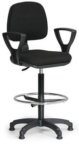 Zvýšená látková pracovná stolička MILANO s podpierkami rúk, opierka nôh, klzáky, čierna