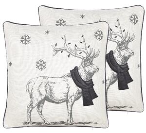 Sada 2 dekoratívnych vankúšov biela čierna polyester 45 x 45 cm vianočný zvierací vzor motív soba štvorcový tvar moderný štýl doplnky