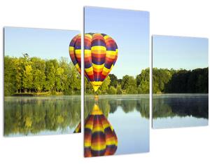 Obraz teplovzdušného balóna na jazere (90x60 cm)