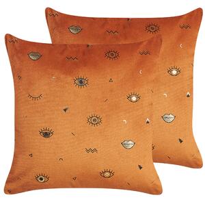 Súprava 2 dekoratívnych vankúšov oranžová zamatová 45 x 45 cm zlatá potlač s motívom očí boho glamour dizajn