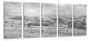 5-dielny obraz stohy sena v karpatských horách v čiernobielom prevedení - 100x50