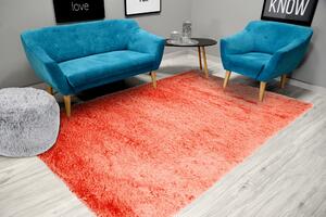 Luxusný plyšový koberec koralovej farby 160 x 230 cm Korálová