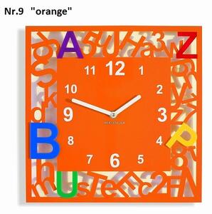Detské hodiny na stenu s farebnými písmenkami Oranžová