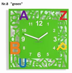 Detské hodiny na stenu s farebnými písmenkami Zelená