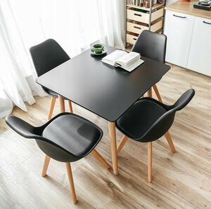 Kvalitná stolička v čiernej farbe do kuchyne Čierna