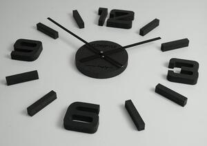 Čierne hodiny na stenu z dreva Čierna