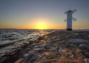 Fototapeta - Veterný mlyn, more a slnko (152,5x104 cm)
