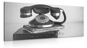 Obraz retro telefón v čiernobielom prevedení
