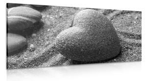 Obraz Zen kameň v tvare srdca v čiernobielom prevedení