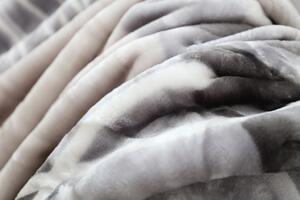Teplá deka v odtieňoch sivej a béžovej farby Sivá