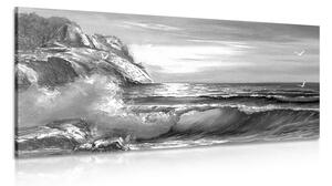 Obraz morské vlny na pobreží v čiernobielom prevedení