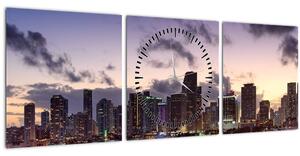 Obraz metropoly s mrakodrapmi (s hodinami) (90x30 cm)