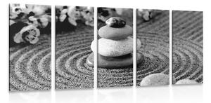 5-dielny obraz pyramída Zen kameňov v čiernobielom prevedení