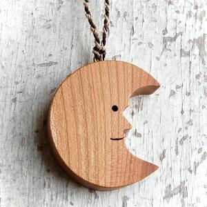 Detský drevený mesiačik - čerešňový