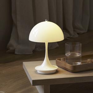 Louis Poulsen Panthella PORTABLE 160 V3, opálová béžová, Krémová / jantárovo žltá, Obývacia izba / jedáleň, Plast, Dizajn, Stojacie svietidlo