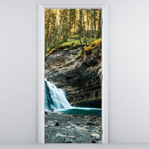 Fototapeta na dvere - Lesný vodopád (95x205cm)