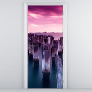 Fototapeta na dvere - Drevené koly (95x205cm)