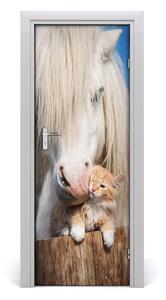 Samolepiace fototapety na dvere Biely kôň s mačkou 85x205cm