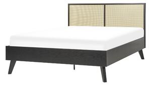 Posteľ čierna svetlé drevo 140 x 200 cm ratan drevotrieska s roštom minimalistický boho štýl spálňa