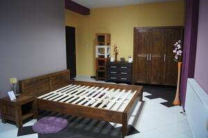 Drevená posteľ 180 x 200, (model L 5 farba orech)