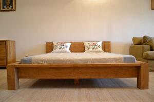 Masívna posteľ z dreva (rossi - dub 200 x 200)