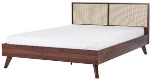 Posteľ tmavé drevo ratanové čelo 180 x 200 cm MDF rám s roštom minimalistický boho dizajn spálňa