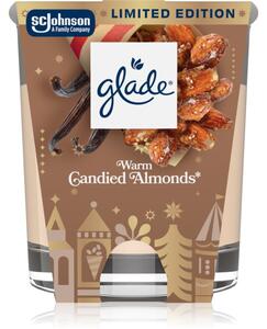 GLADE Warm Candied Almonds vonná sviečka 112 g