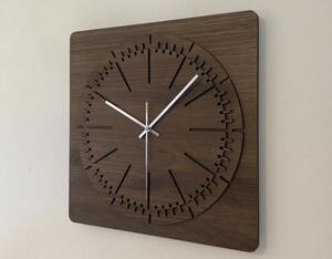 Drevené štvorcové hodiny Kronos (Designové hodiny s tichým chodom 40x40 cm)