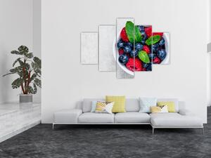 Obraz - miska s lesným ovocím (150x105 cm)