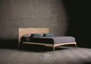 Wood posteľ