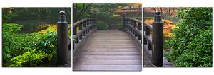 Obraz na plátne - Drevený most v jesennej záhrade - panoráma 5186D (90x30 cm)