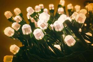 Vonkajšia LED vianočná reťaz so šesťhrannými LED diódami, teplá biela, 10m, 100 LED