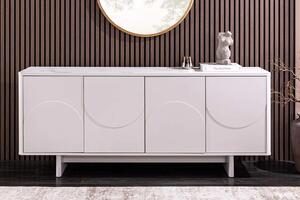 Estila Art deco obdĺžnikový štvordverový biely príborník Savonia s 3D reliéfom a mramorovou bielou doskou 180 cm