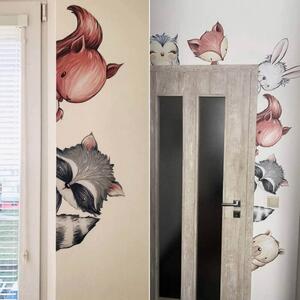 INSPIO-textilná prelepiteľná nálepka - Nálepka na stenu do detskej izby - Lesné zvieratka okolo dverí