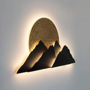 Nástenné svietidlo Montagna LED, hnedá/zlatá farba, šírka 150 cm