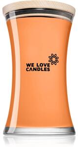 We Love Candles Basic Rhubarb & Lily vonná sviečka s dreveným knotom 700 g