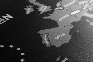 Obraz na korku náučná mapa s názvami krajín európskej únie v čiernobielom prevedení