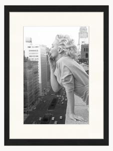 Nástenná dekorácia v ráme Marilyn At The Ambassador Hotel New York