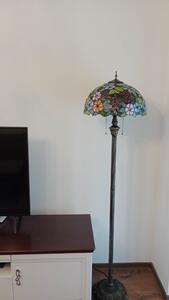 Tiffany stojaca lampa Grapes 130 HuizhouOufuLighting v162xš40,sklo/kov,40W (Grapes Floor)