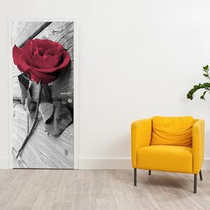 Fototapeta na dvere - Červená ruža (95x205cm)