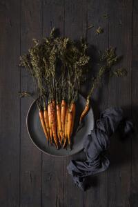 Umelecká fotografie Roasted carrots, Diana Popescu, (26.7 x 40 cm)