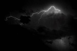 Umelecká fotografie lightning in dark sky, CCeliaPhoto, (40 x 26.7 cm)