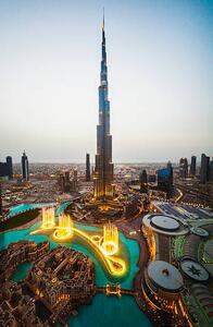Fotografia Elevated view of Burj Khalifa at twilight, Dubai, John Harper