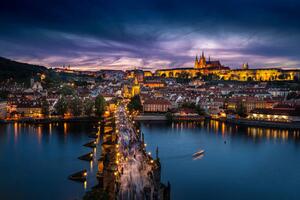 Umelecká fotografie Prague, twilight overview of Charles Bridge,, Phillip Chow, (40 x 26.7 cm)